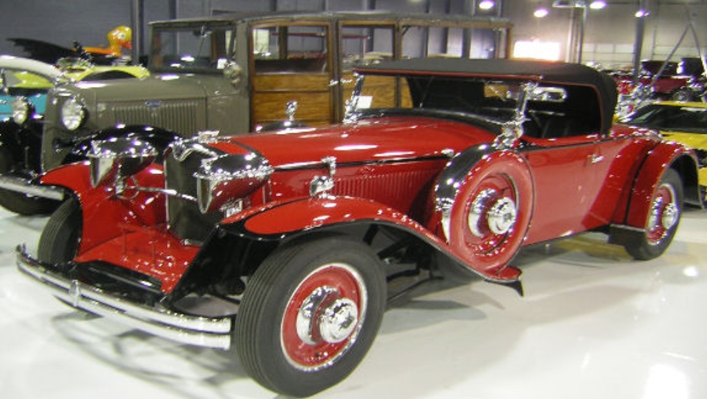 1929-ruxton-model-c.jpg